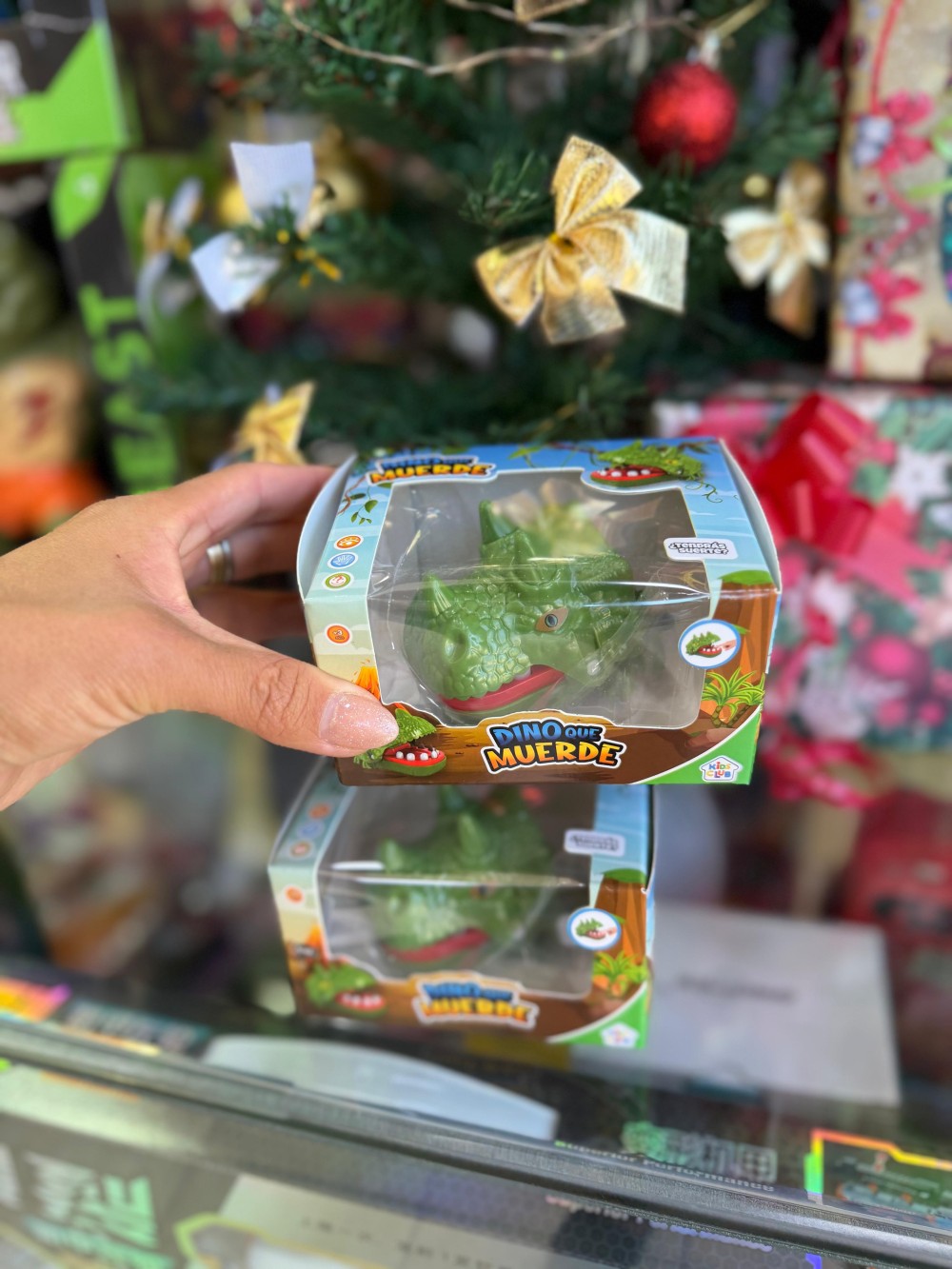 JUEGO DINOSAURIO MUERDE DIENTES